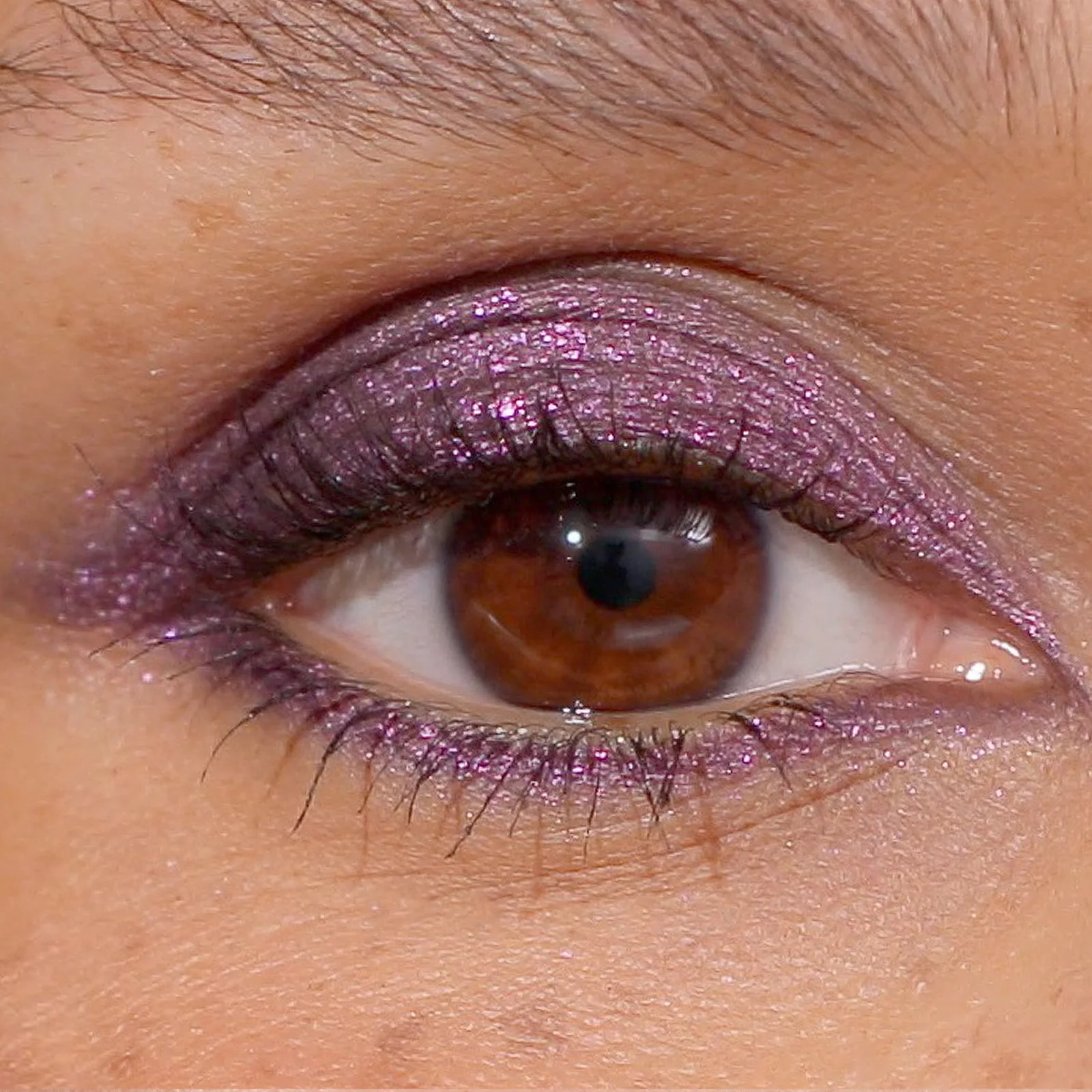 Velvet Love Eyeliner Pencil (Metallic Amethyst) - Image 4