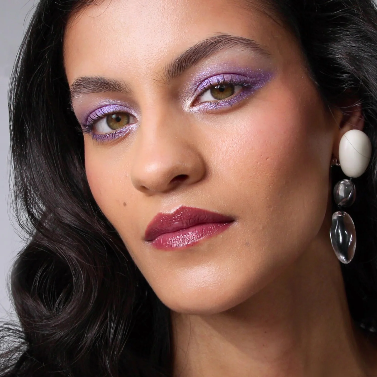 Velvet Love Eyeliner Pencil (Metallic Lavender) - Image 3
