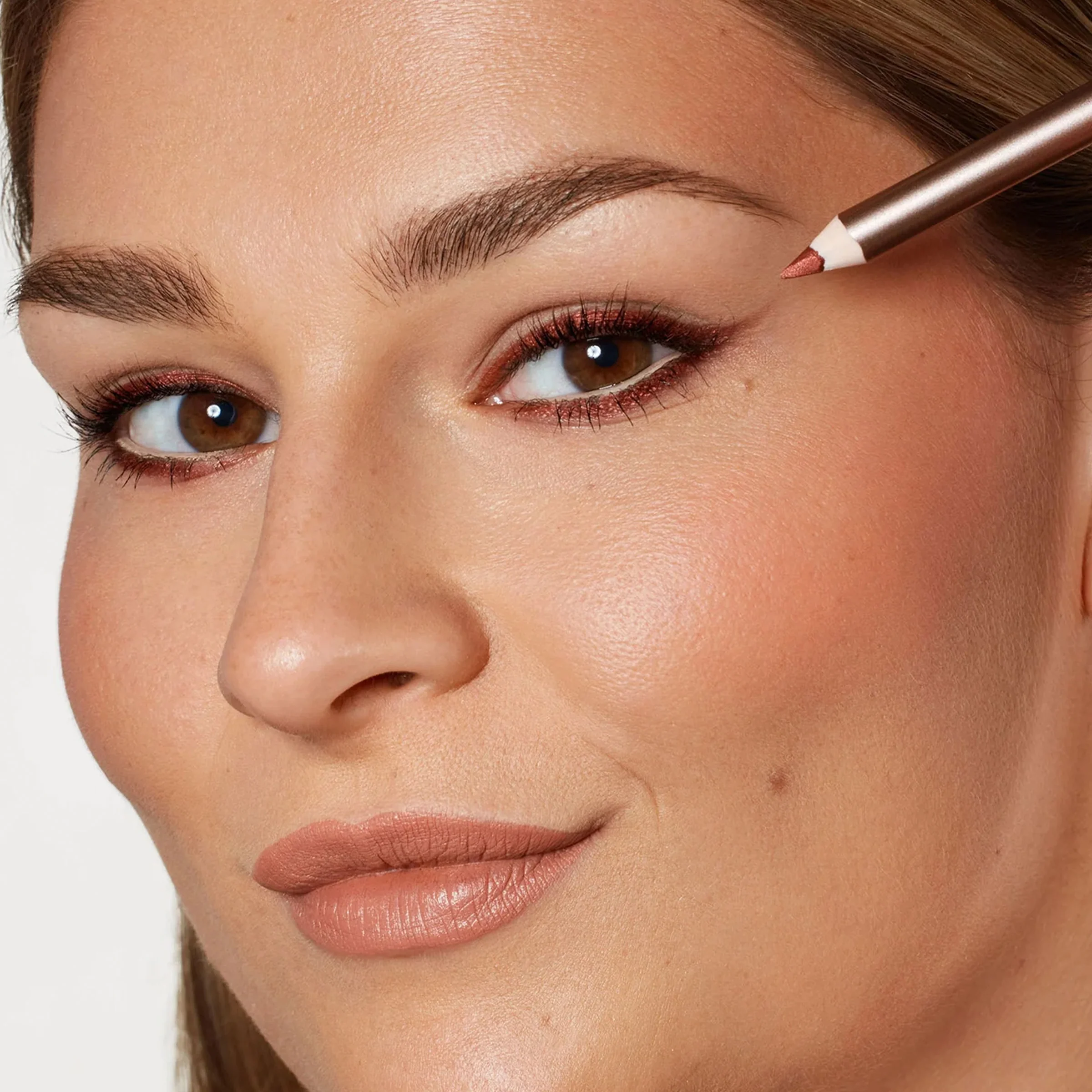 Velvet Love Eyeliner Pencil (Metallic Ruby) - Image 3